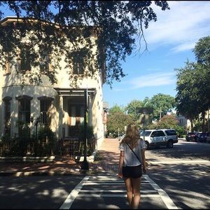 Meet your Posher, Ally